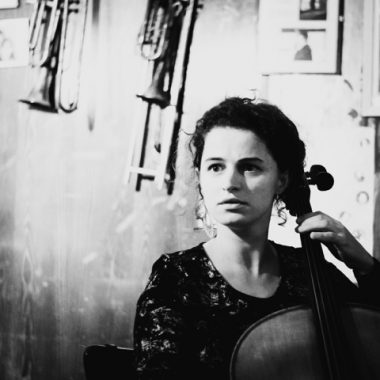 Portrait Musikerin deelinde